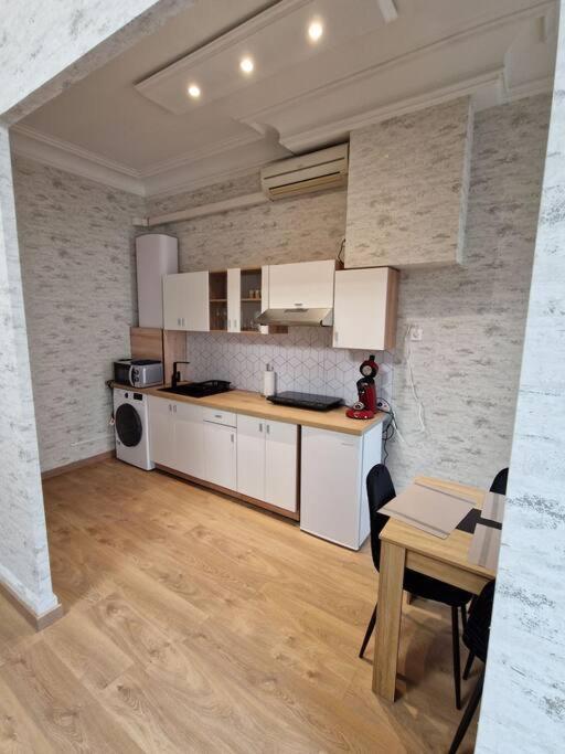 Appartement Au Coeur De La Ville Chalon-sur-Saone Bagian luar foto